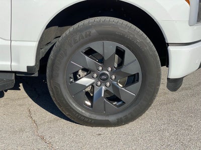 2024 Ford F-150 Lightning Flash