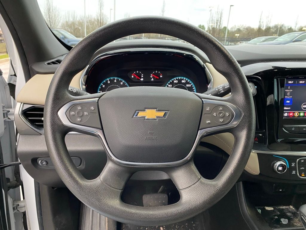 2023 Chevrolet Traverse LS