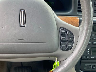 2002 Lincoln Continental Base