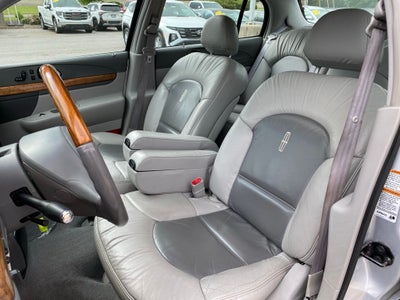 2002 Lincoln Continental Base