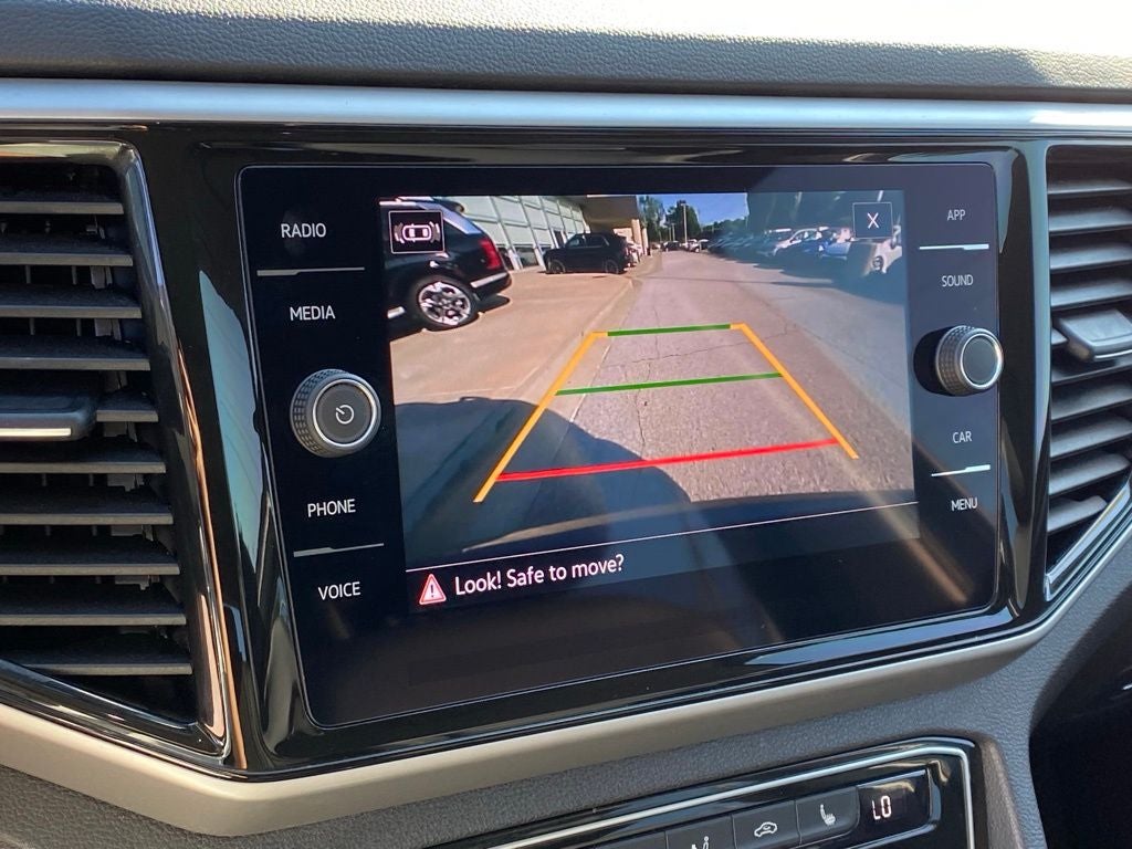 2023 Volkswagen Atlas 3.6L V6 SE w/Technology