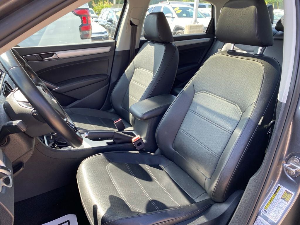 2019 Volkswagen Passat 2.0T Wolfsburg