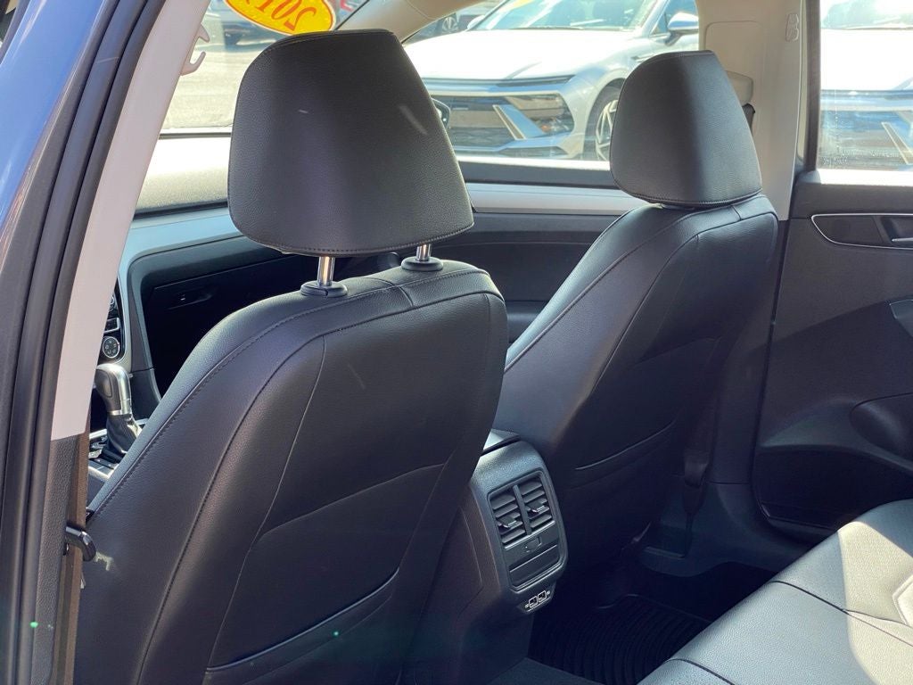 2019 Volkswagen Passat 2.0T Wolfsburg