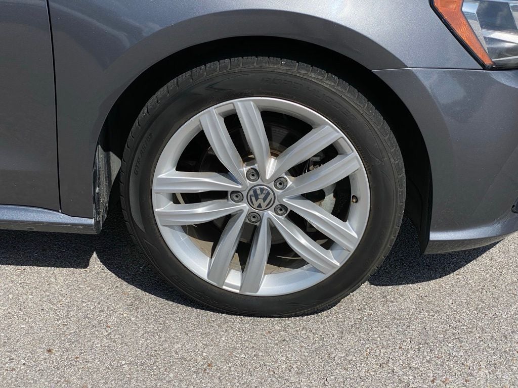 2019 Volkswagen Passat 2.0T Wolfsburg