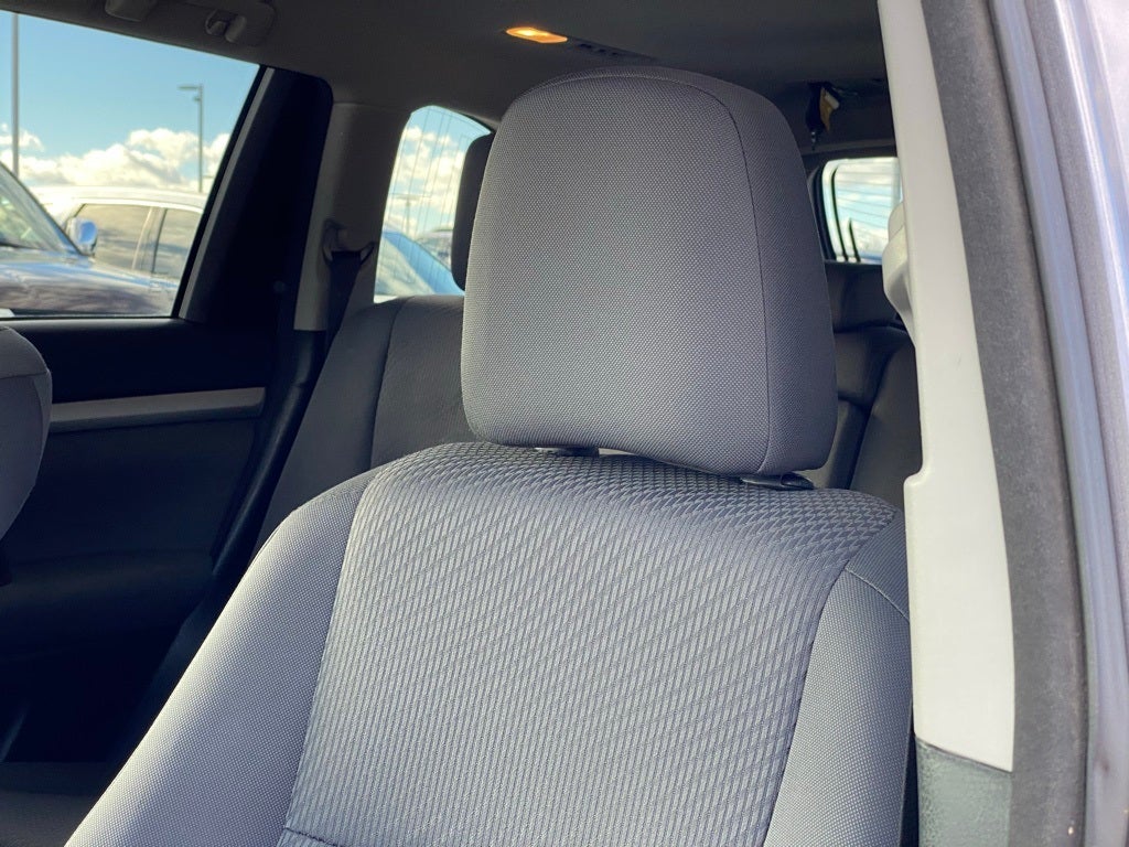 2017 Toyota Highlander LE LOW MILES 3RD ROW