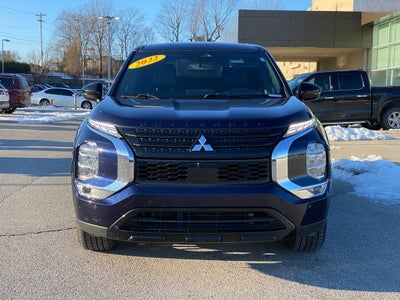 2022 Mitsubishi Outlander SE
