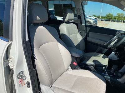 2016 Subaru Forester 2.5i Touring