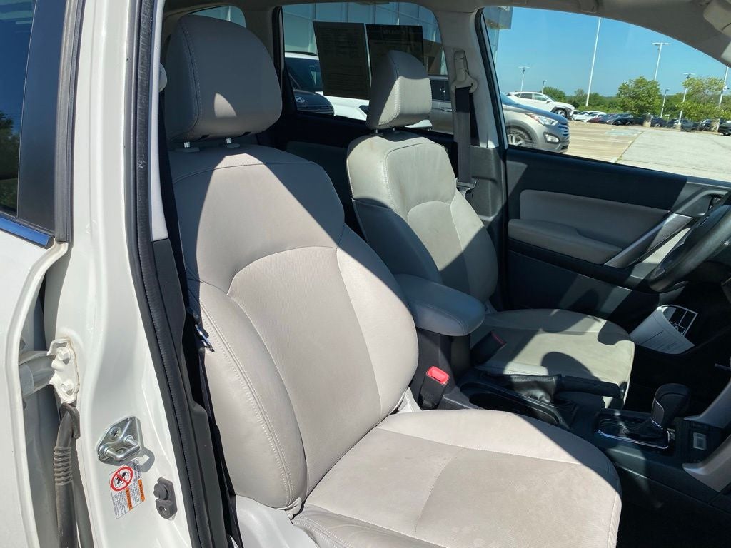 2016 Subaru Forester 2.5i Touring
