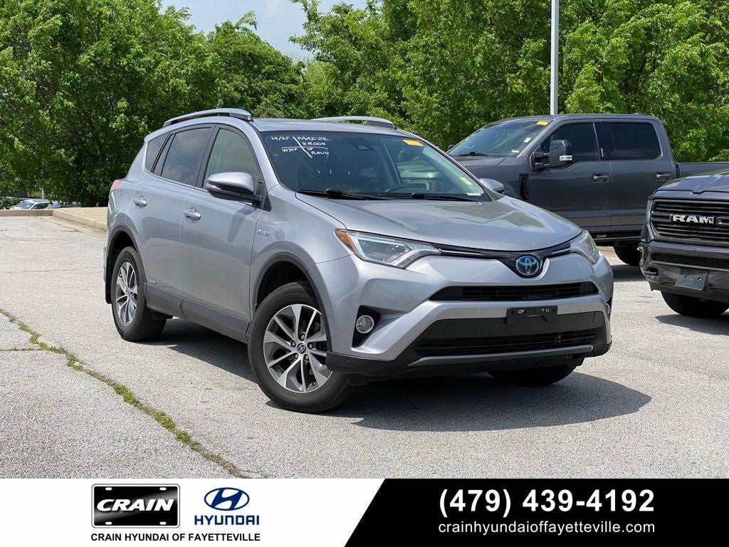 2018 Toyota RAV4 Hybrid XLE