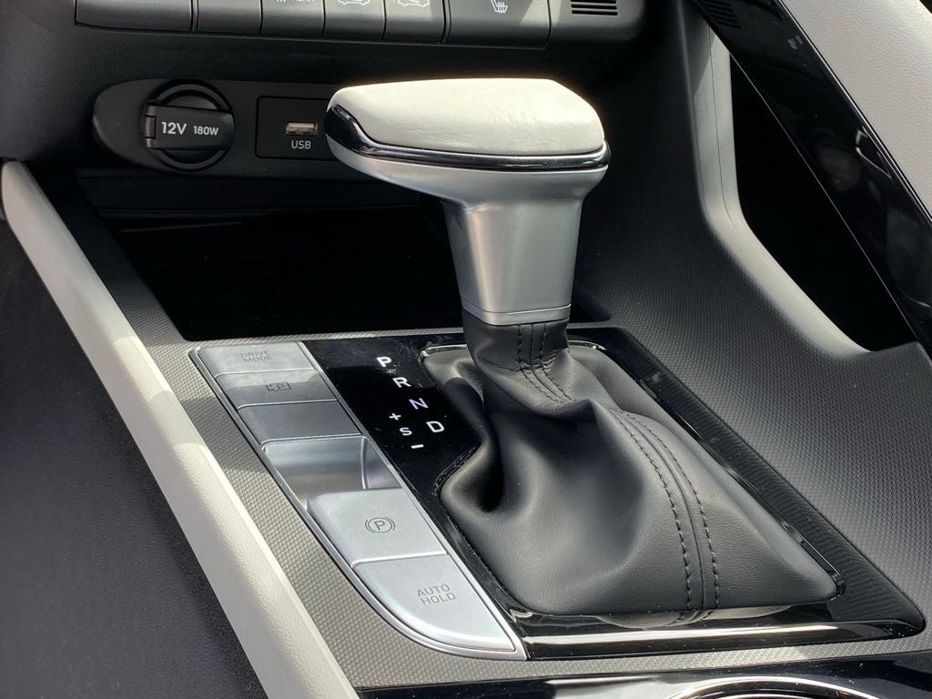 2022 Hyundai Elantra Limited