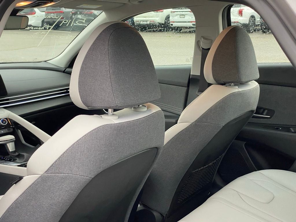 2022 Hyundai Elantra Limited