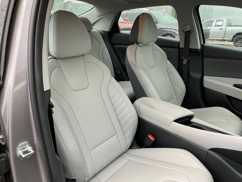 2022 Hyundai Elantra Limited