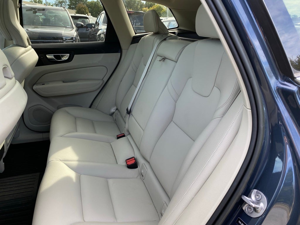 2023 Volvo XC60 B5 Plus Bright Theme POLESTAR/CLIMATE PKG/HK AUDIO