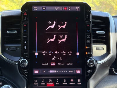 2025 RAM 1500 Laramie - 4WD / LEVEL 2 / NIGHT EDITION