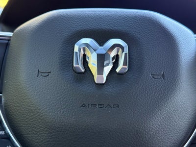 2025 RAM 1500 Laramie - 4WD / LEVEL 2 / NIGHT EDITION