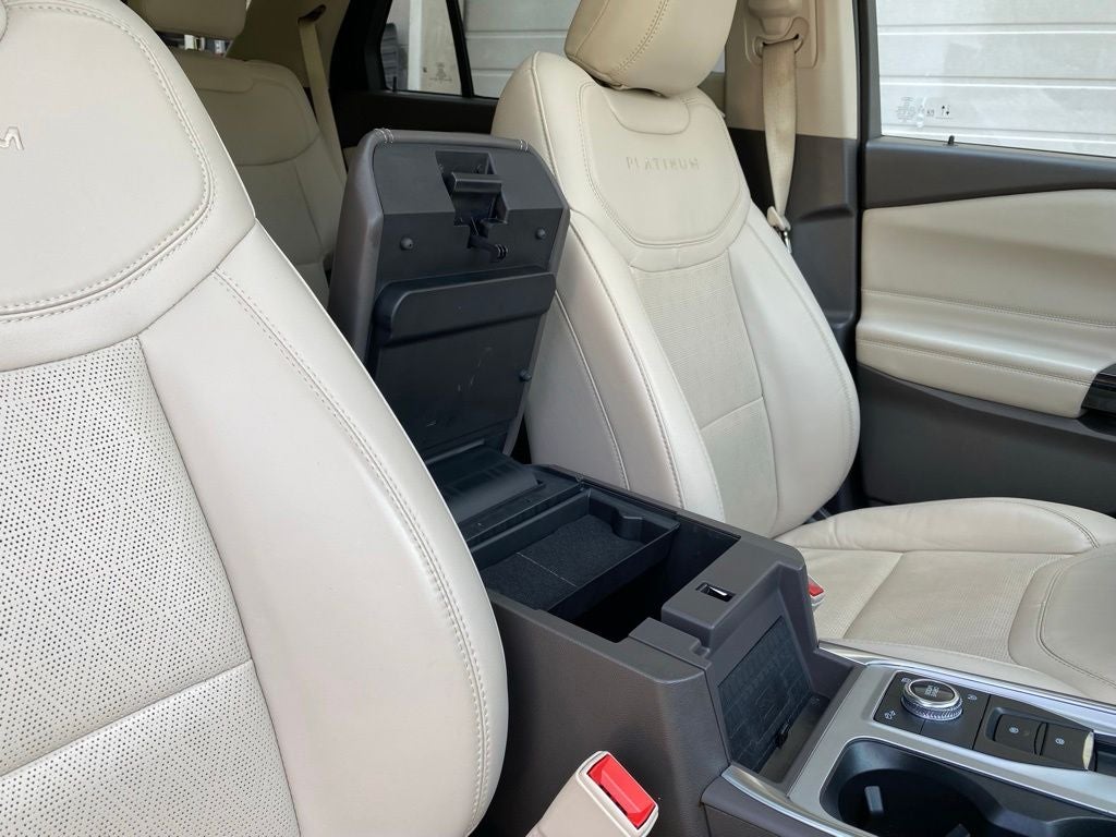 2023 Ford Explorer Platinum