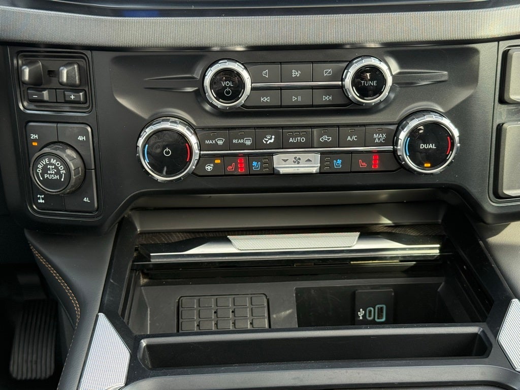 2024 Ford F-250SD Platinum Work + Luxury