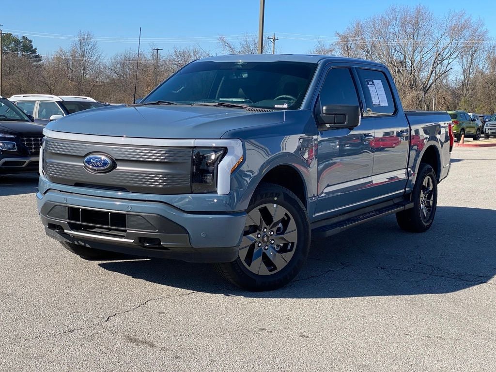 2023 Ford F-150 Lightning XLT
