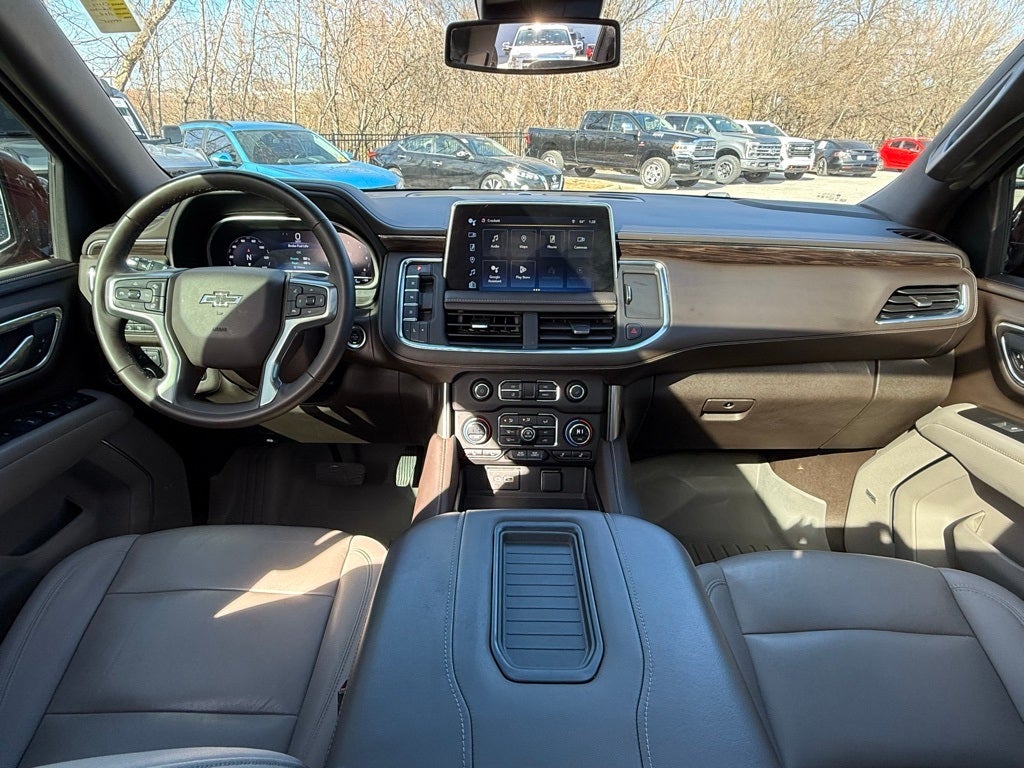 2023 Chevrolet Suburban Z71 2ND ROW BUCKET