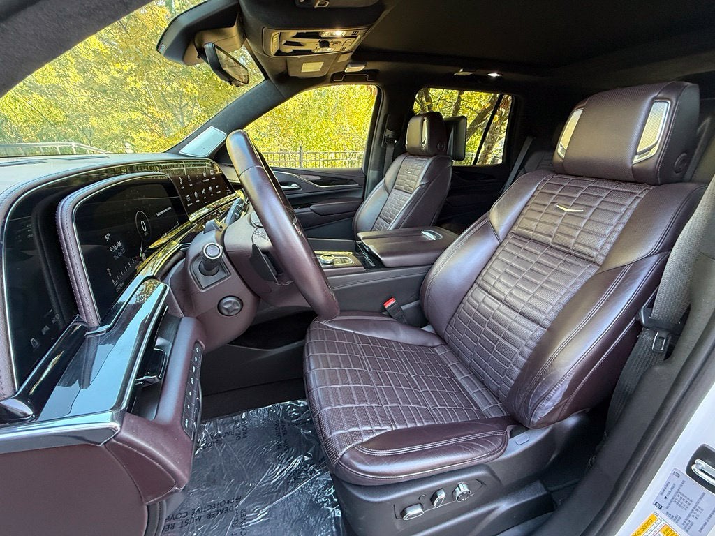 2023 Cadillac Escalade Premium Luxury Platinum - AWD / PANO SUNROOF / CLEAN CARFAX