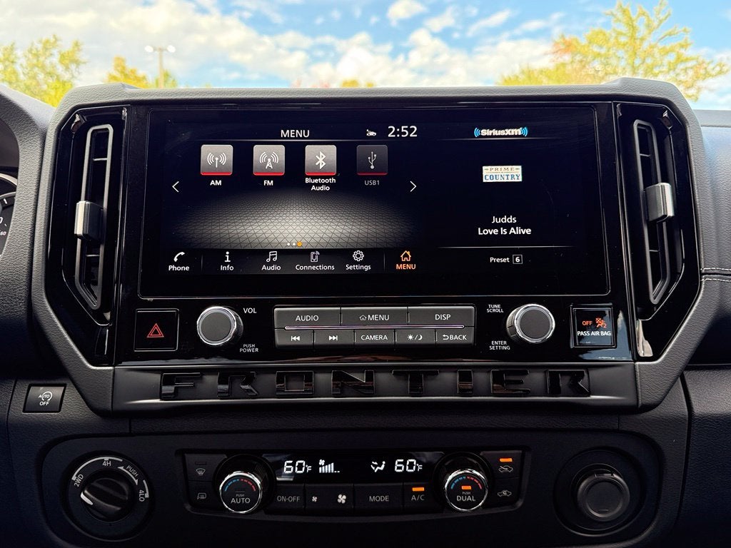 2026 Nissan Frontier SV - 4WD / CLEAN CARFAX / ONE OWNER