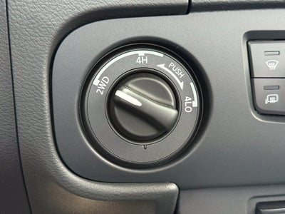 2026 Nissan Frontier SV - 4WD / CLEAN CARFAX / ONE OWNER