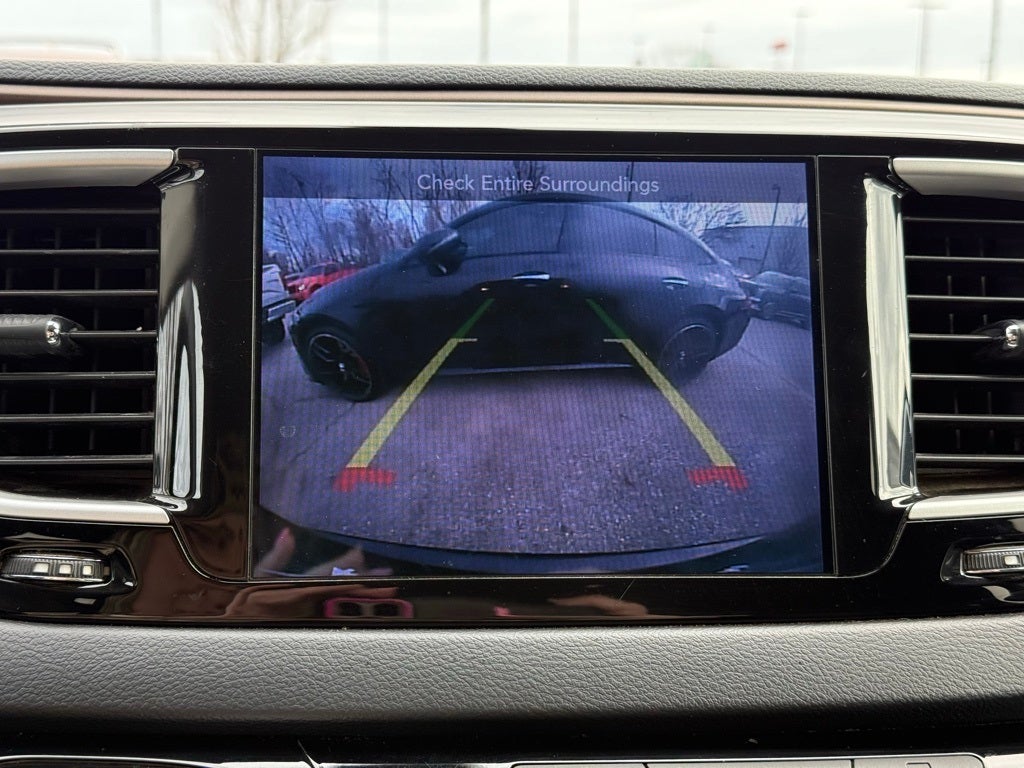 2017 Chrysler Pacifica Touring L LOW PRICED VAN!