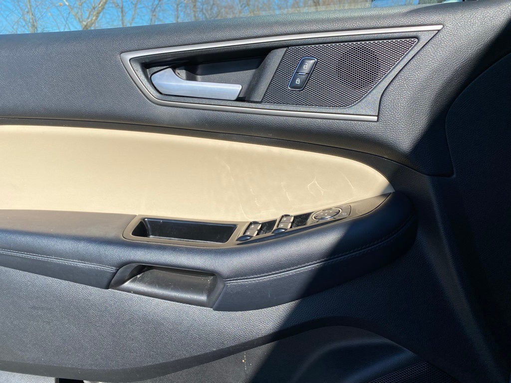 2018 Ford Edge SEL **WOW** MUST SEE