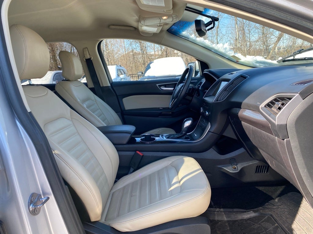 2018 Ford Edge SEL **WOW** MUST SEE