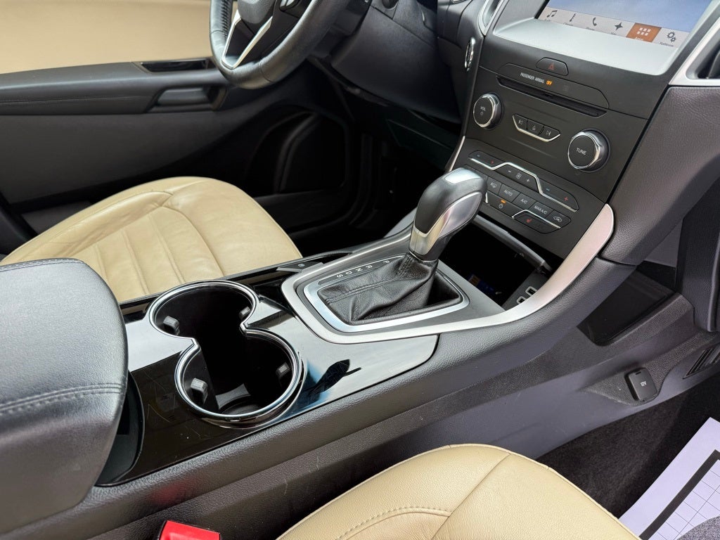 2018 Ford Edge SEL **WOW** MUST SEE