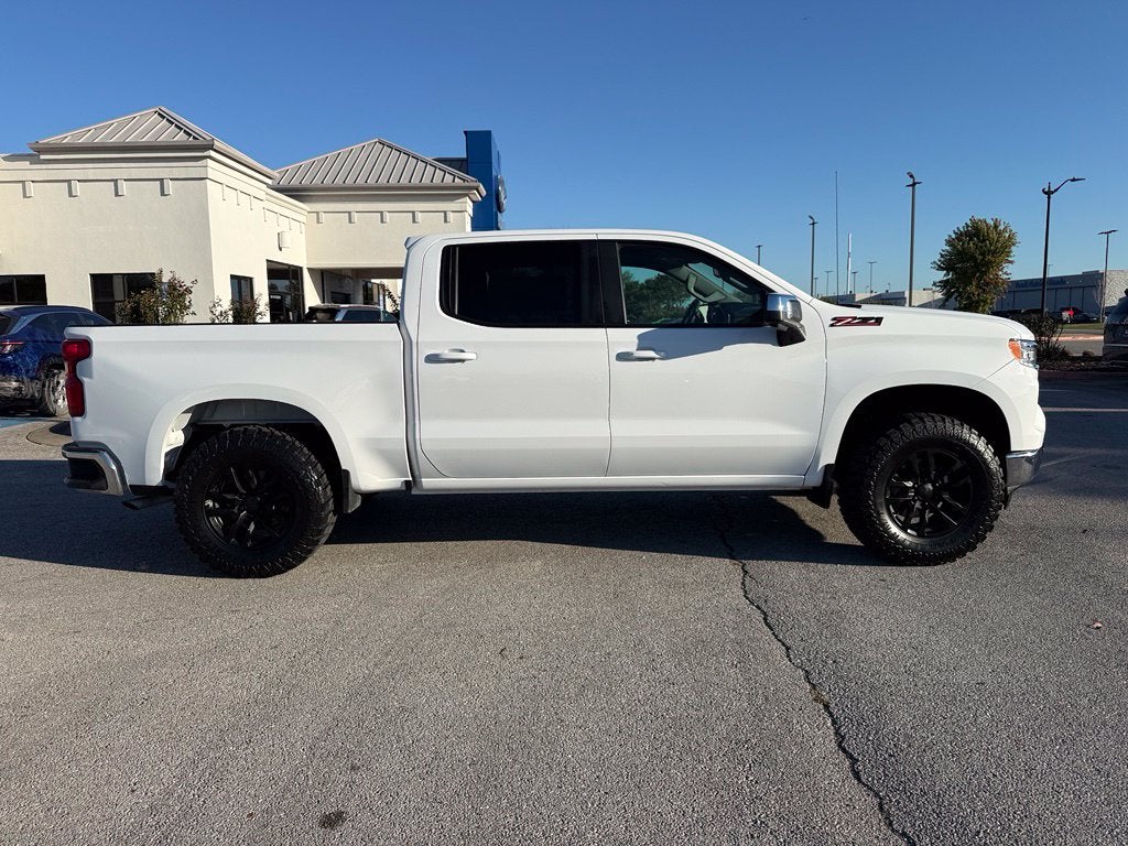 2025 Chevrolet Silverado 1500 LT - 4WD / LIFTED! / CLEAN CARFAX