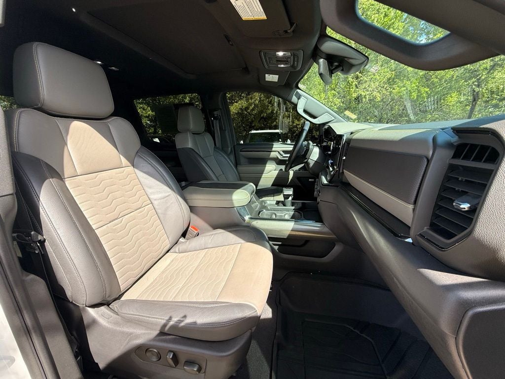 2023 Chevrolet Silverado 1500 ZR2 LEVELED