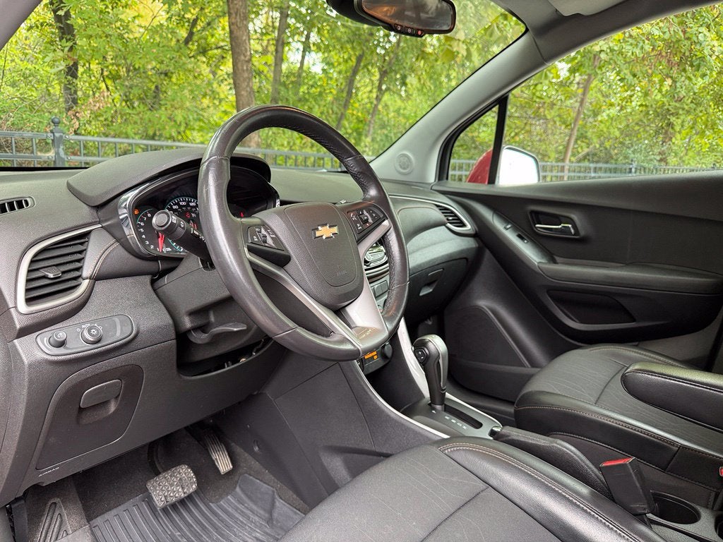 2020 Chevrolet Trax LT - CARFAX ONE OWNER