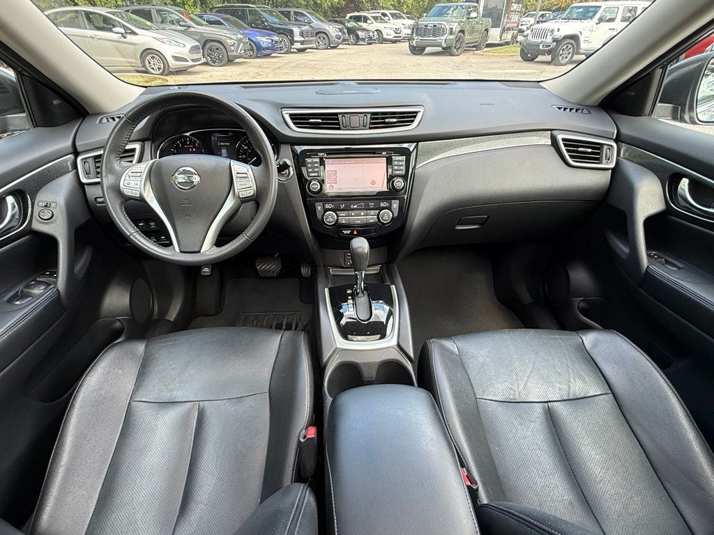 2016 Nissan Rogue SL - AWD / PANORAMIC SUNROOF