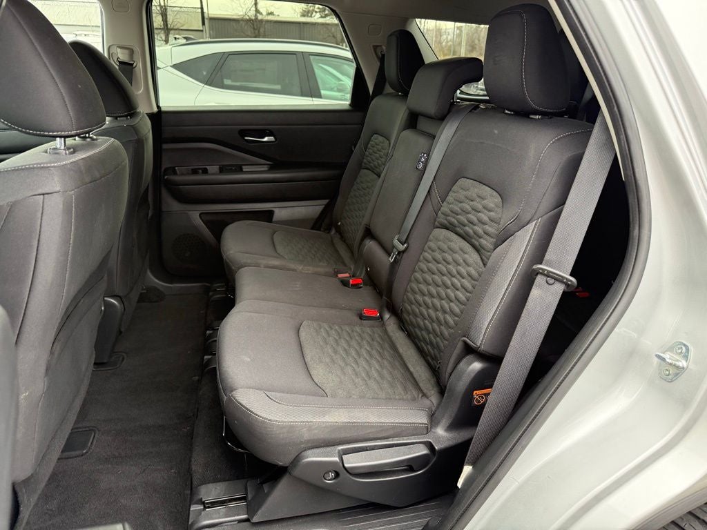 2022 Nissan Pathfinder SV 3 ROW SUV