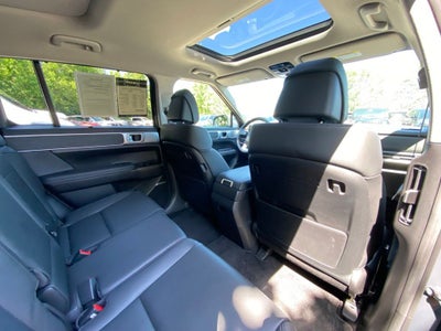 2024 Hyundai Santa Fe Limited LOW MILES