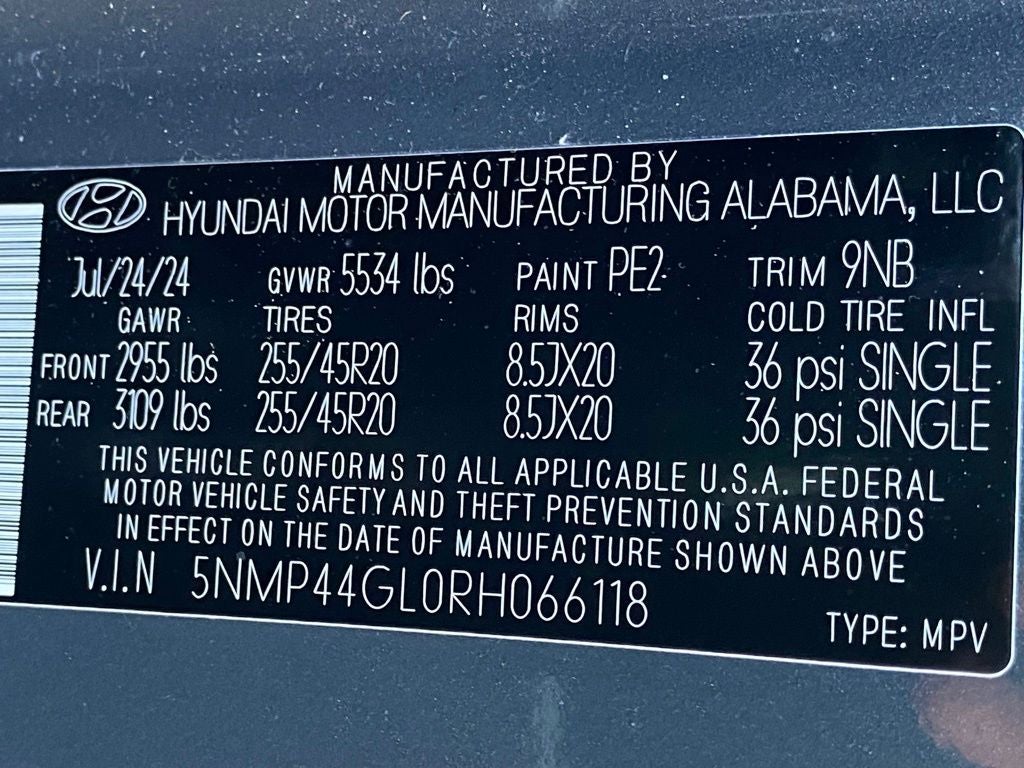 2024 Hyundai Santa Fe Limited LOW MILES