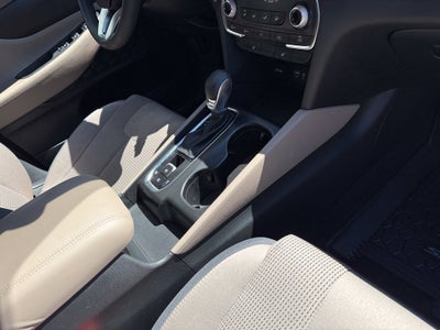 2020 Hyundai Santa Fe SEL - CLEAN CARFAX / ONE OWNER
