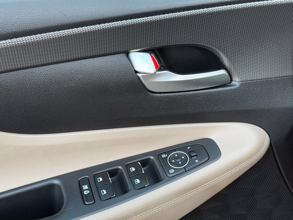 2019 Hyundai Santa Fe SEL - CLEAN CARFAX / ONE OWNER