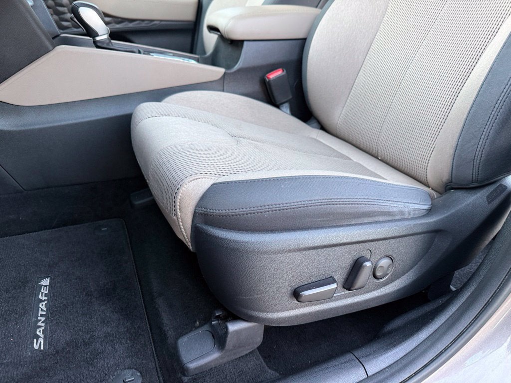 2019 Hyundai Santa Fe SEL - CLEAN CARFAX / ONE OWNER