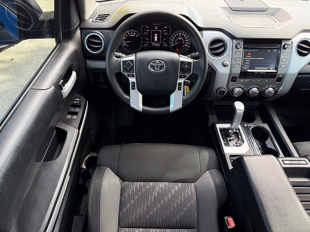 2018 Toyota Tundra SR5 - 4WD / LIFTED! / CLEAN CARFAX