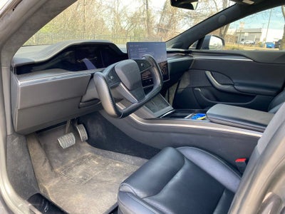2022 Tesla Model S Plaid