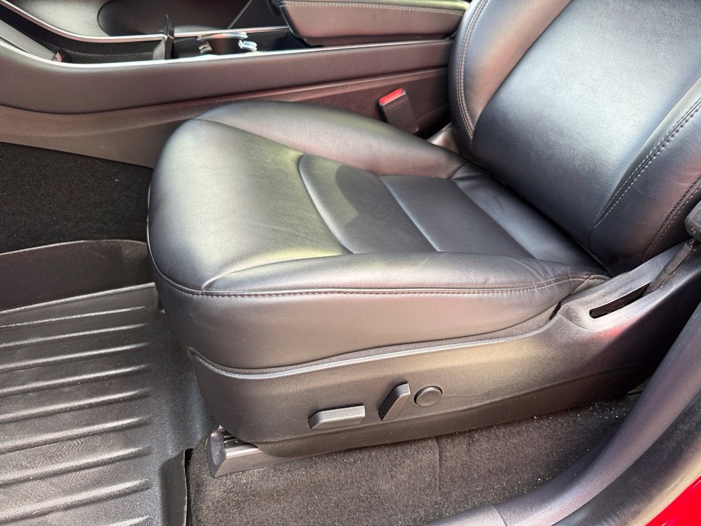2020 Tesla Model Y Long Range - AWD / CLEAN CARFAX / ONE OWNER