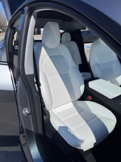 2026 Tesla Model Y Premium