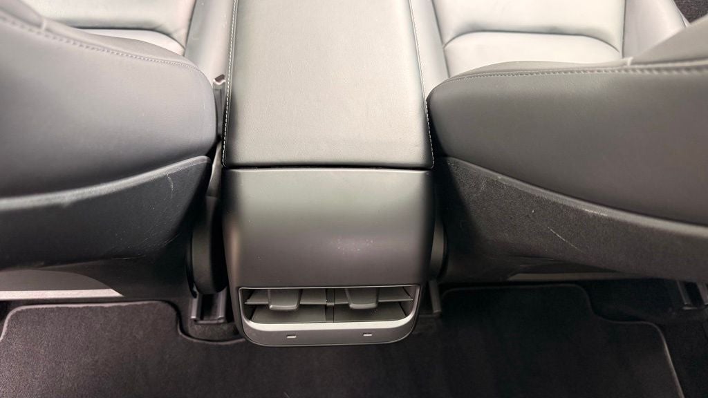 2024 Tesla Model Y Long Range CLEAN CARFAX