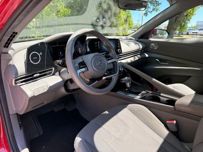 2022 Hyundai Elantra SEL