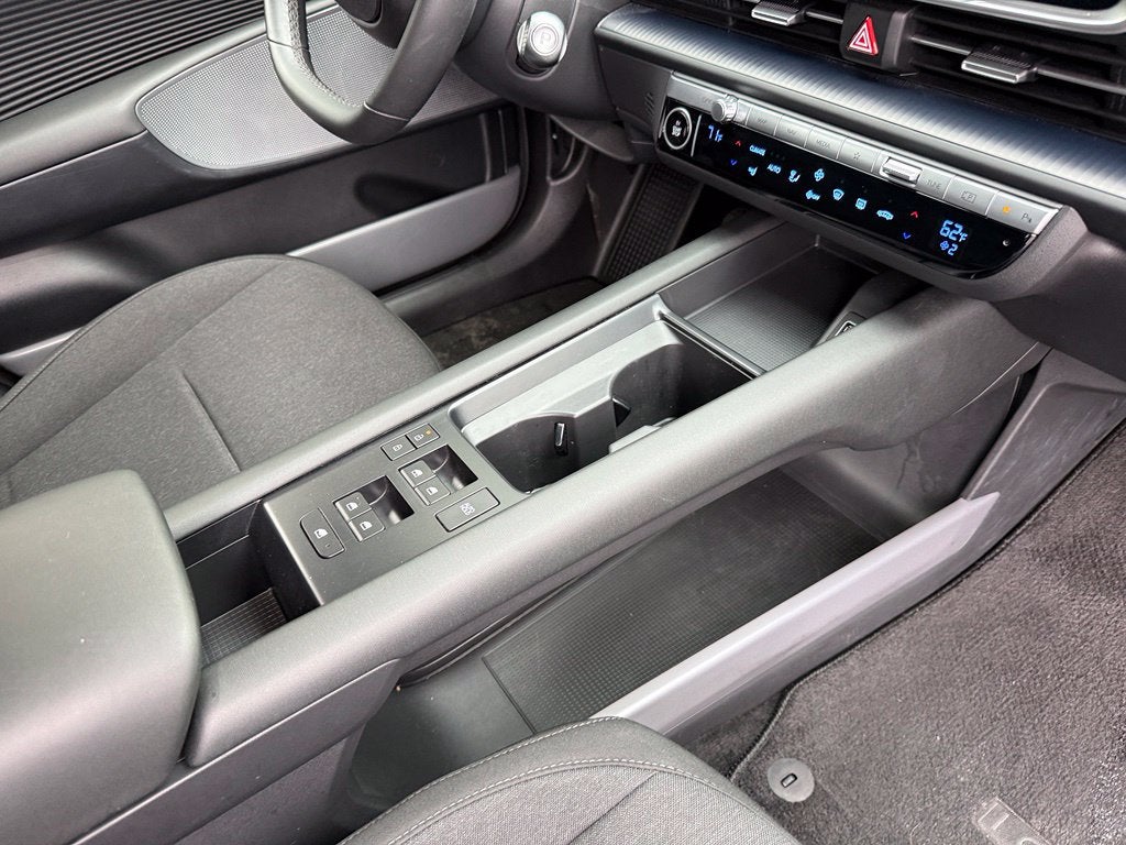 2025 Hyundai IONIQ 6 SE - HYUNDAI CPO / CLEAN CARFAX / ONE OWNER