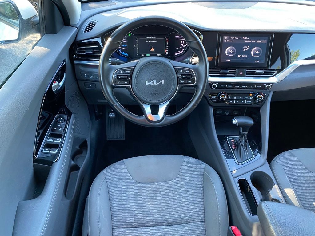 2022 Kia Niro LXS
