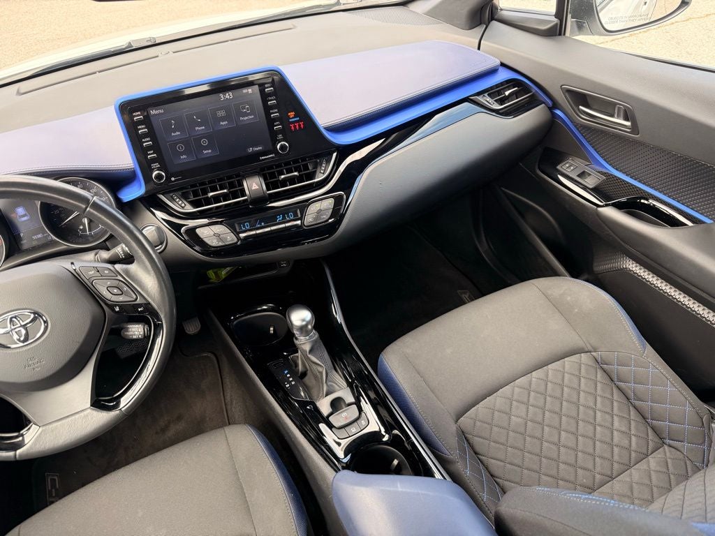 2021 Toyota C-HR XLE POWER LIFTGATE