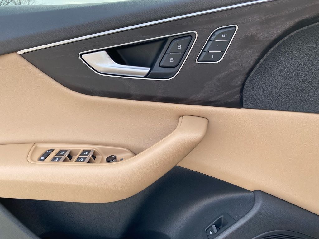 2022 Audi Q8 55 Premium Plus quattro